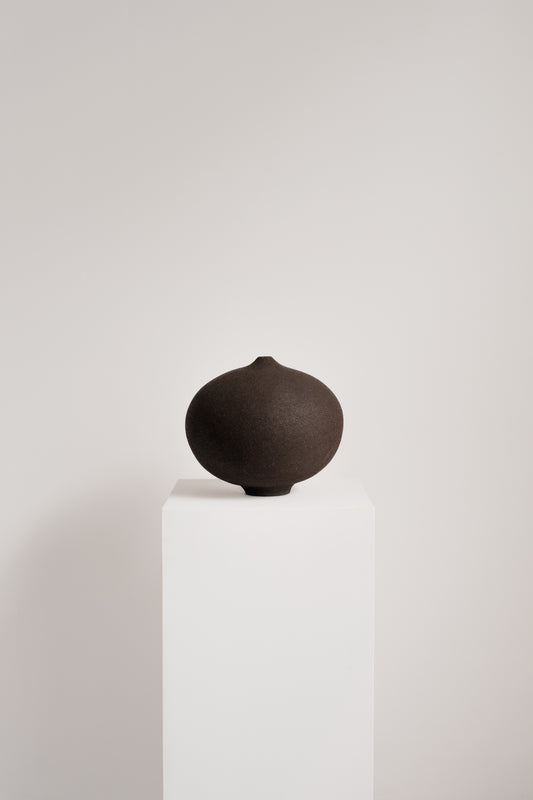 Black Vessel (Medium)