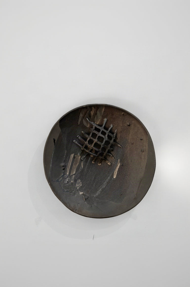 Closed Metal