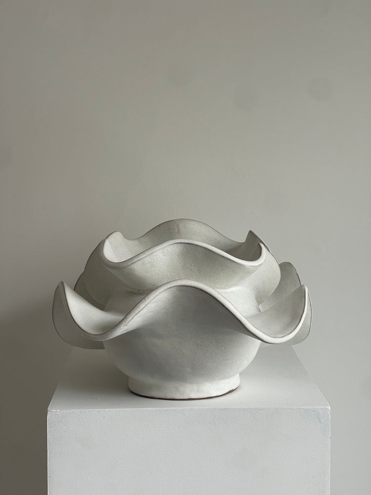 White Wave Horizontal Vessel