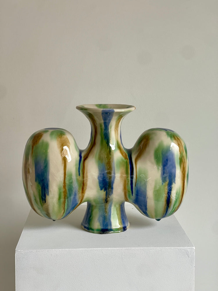 Paired Form Vessel