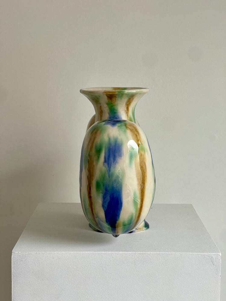 Paired Form Vessel