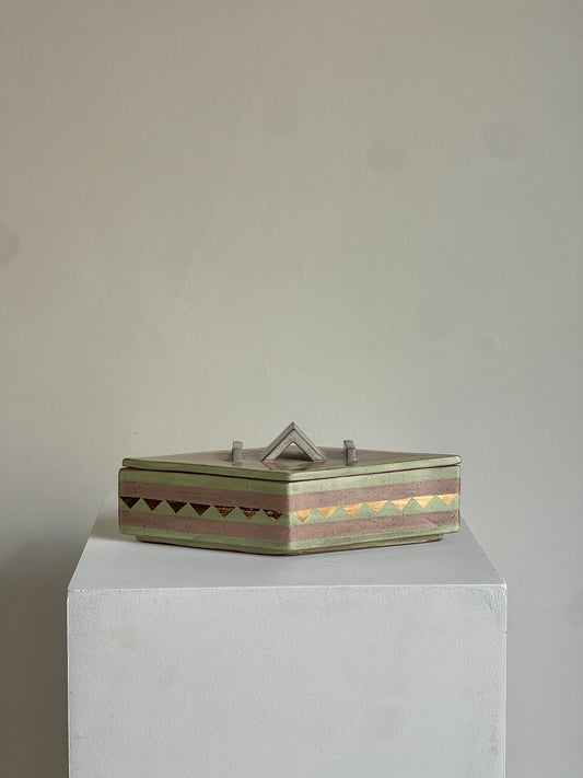 Diamond Box