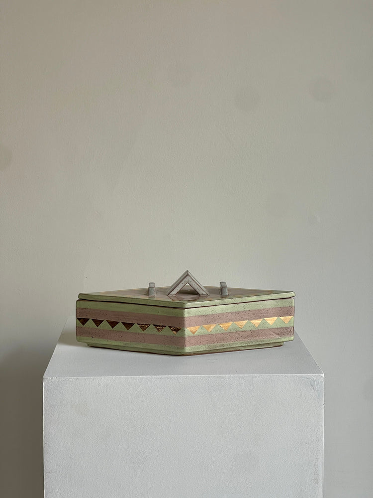 Diamond Box