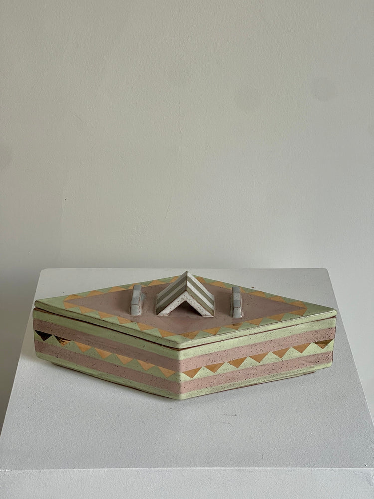 Diamond Box