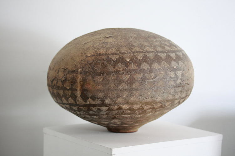 Vessel with Triangles