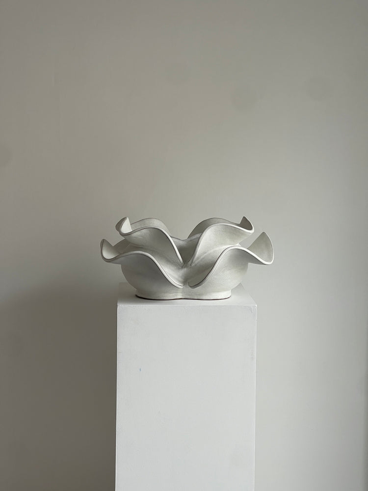 White Wave Horizontal Vessel