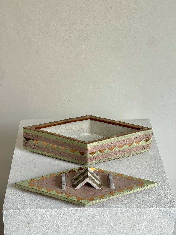 Diamond Box
