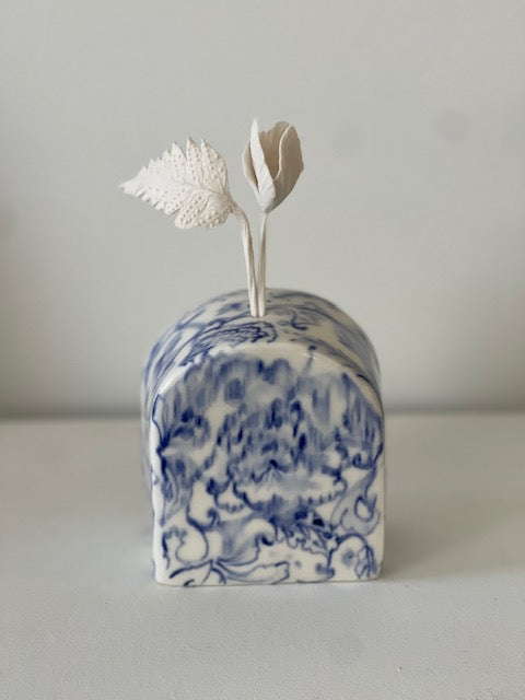 Urcunina Blue (with white flower)