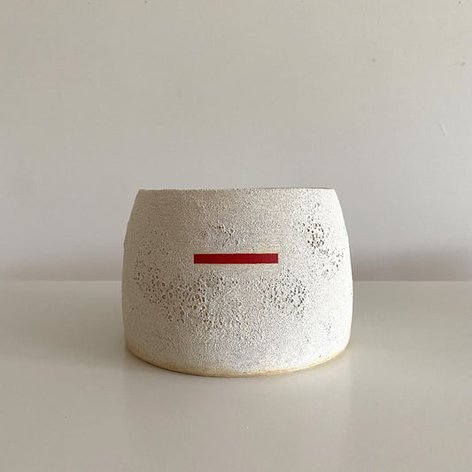 Round Tapered Vessel with Red