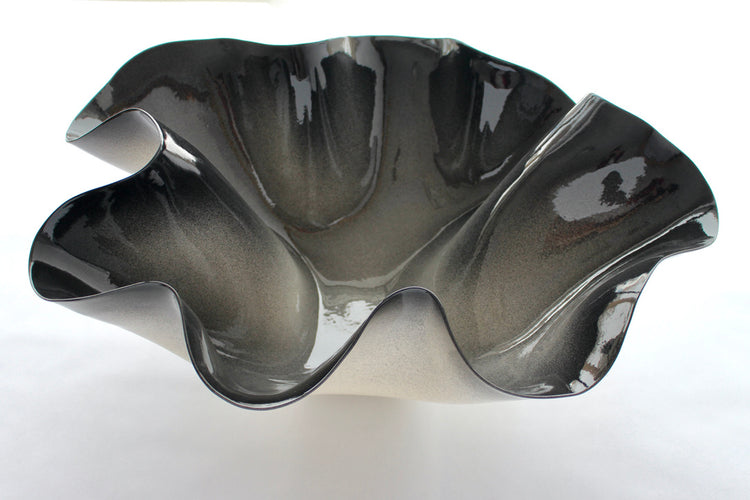 Onyx Black - Undulating Bowl